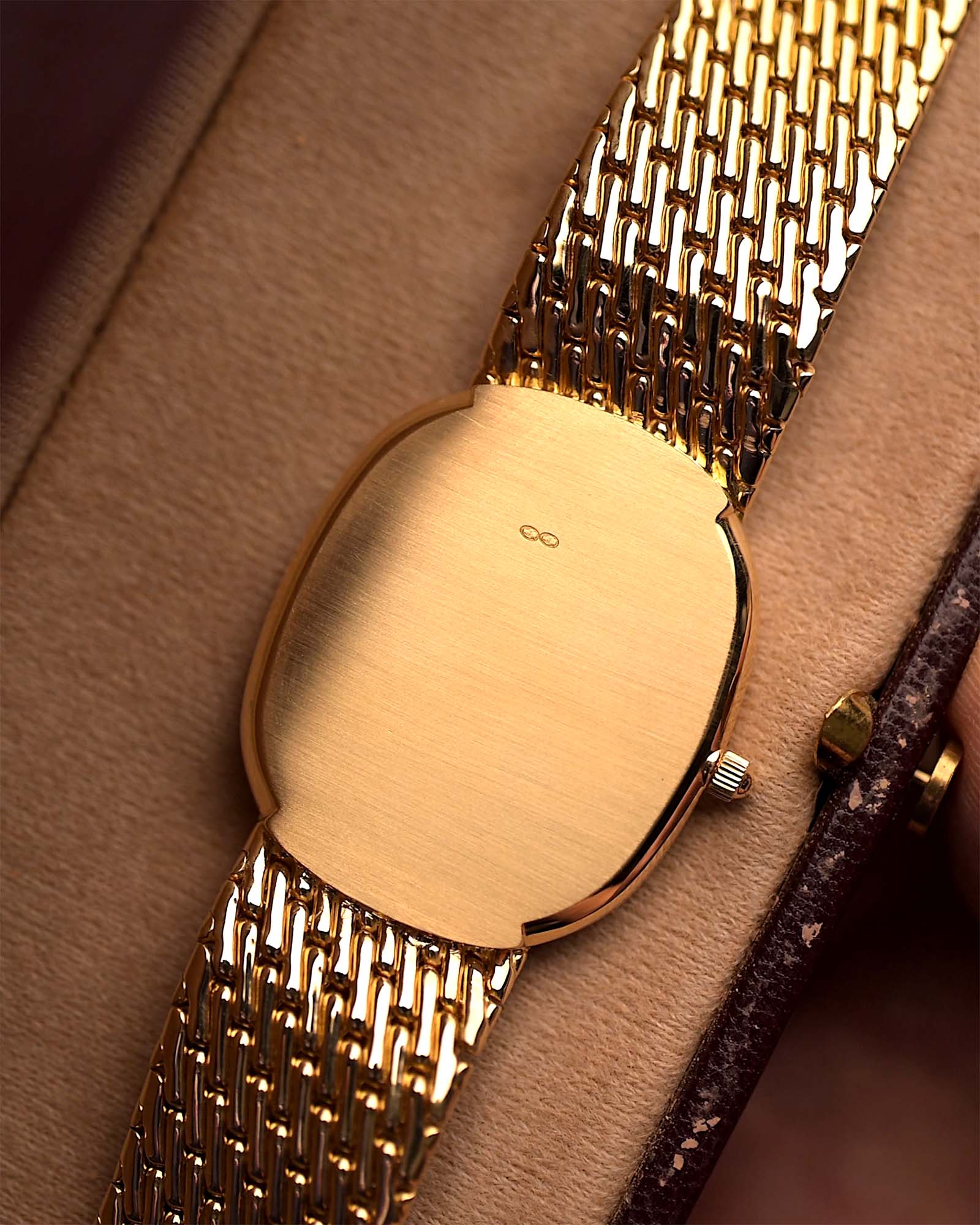 Patek Philipp.e Royal 18k Gold 3738 Ellipse