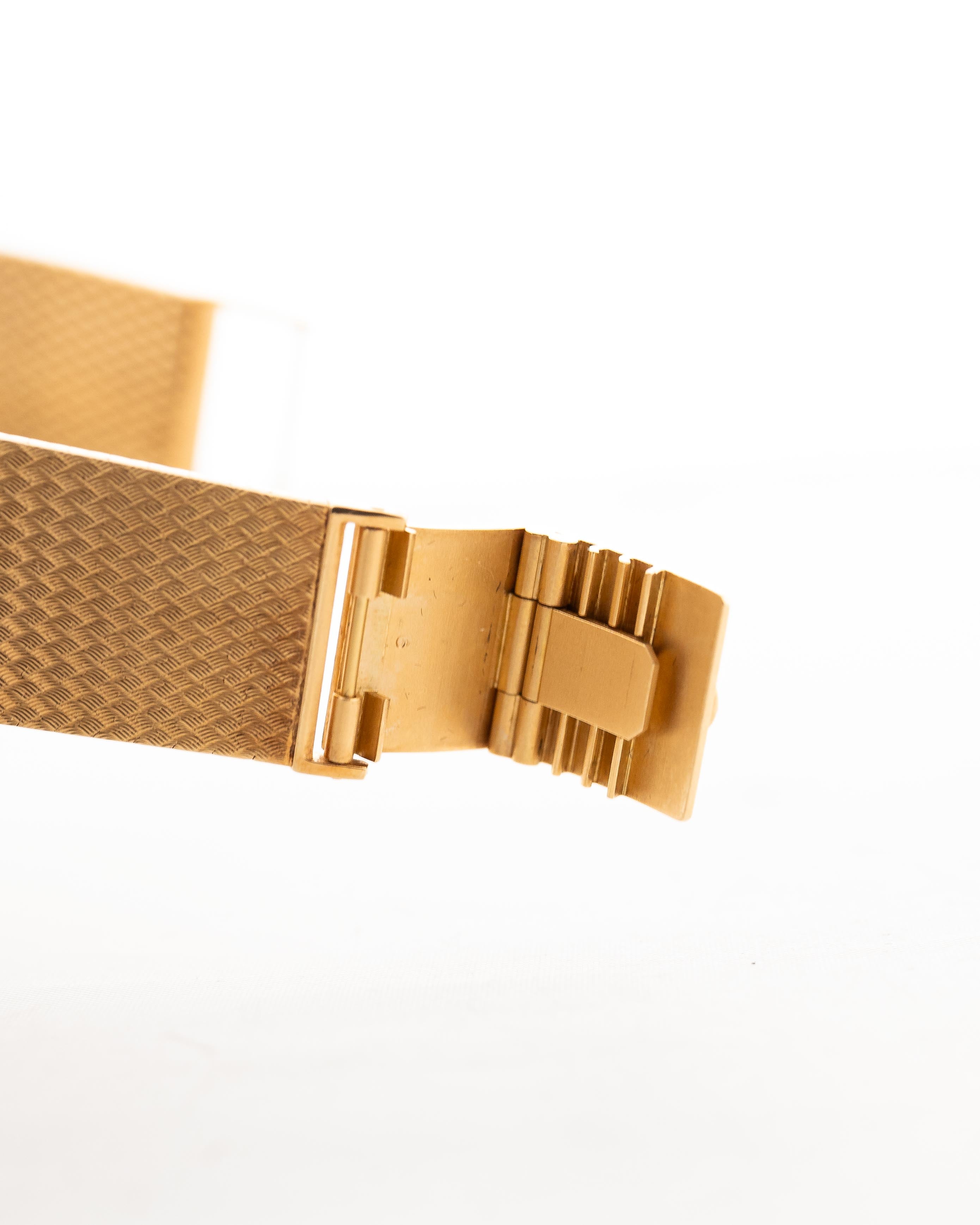 Royal 18k Gold M96s Royal Look RR View (Copy)