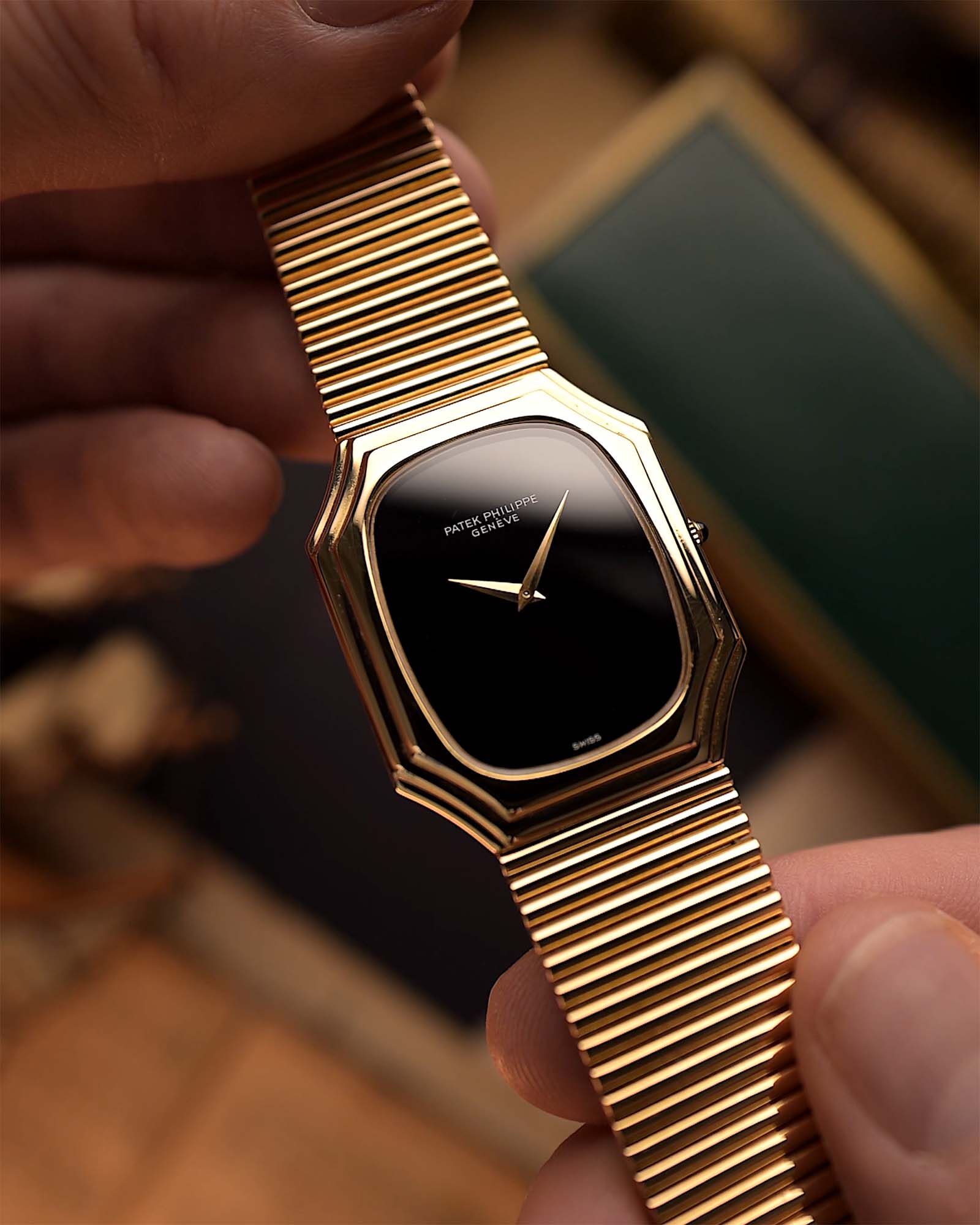 Patek-Philippe Royal Attractive Moon Phase G65s Classic Shield