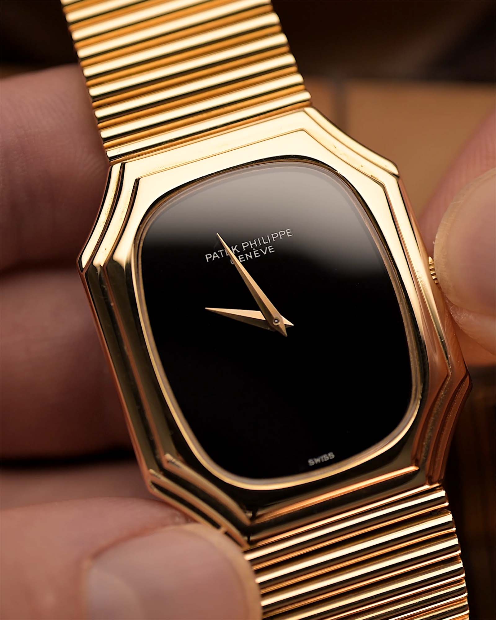 Patek-Philippe Royal Attractive Moon Phase G65s Classic Shield