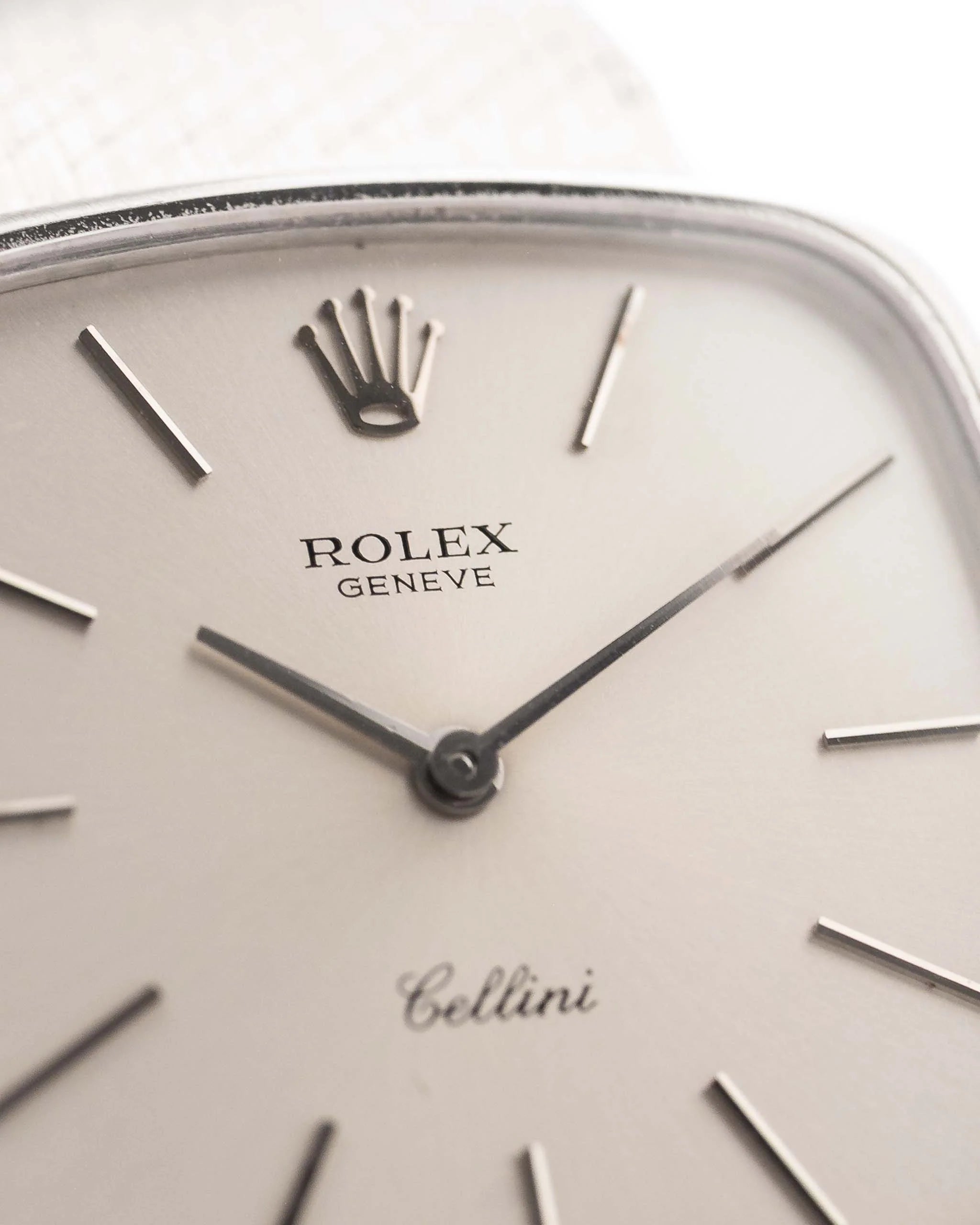 Royal Pure Met Silver Very Heavy & Policed Quality  Vintage Cellini Square 18k 1970 (7-A Quality)