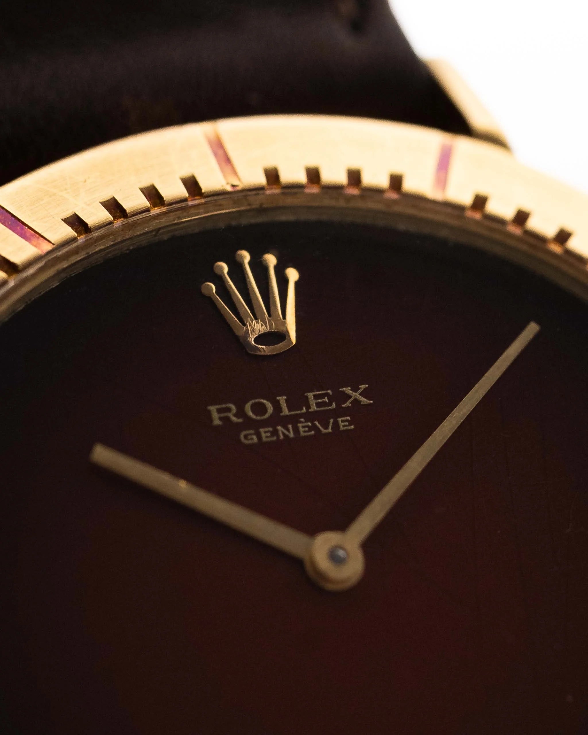 Royal Red & Gold Moon Cellini 4083 Ombre 1973 (7-A Quality)