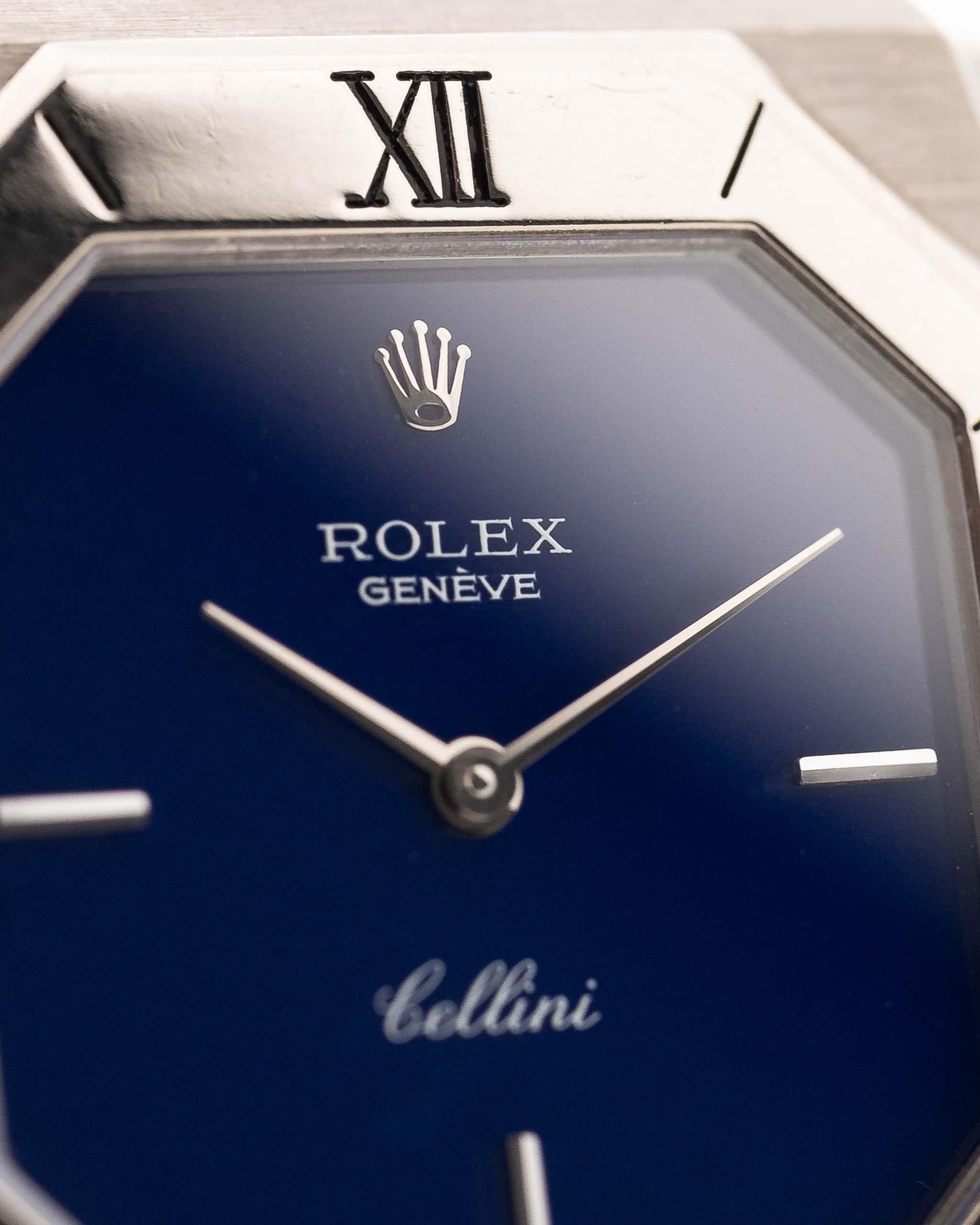 Royal Blue Moon Classic H67s Attraction View (7-A Quality)