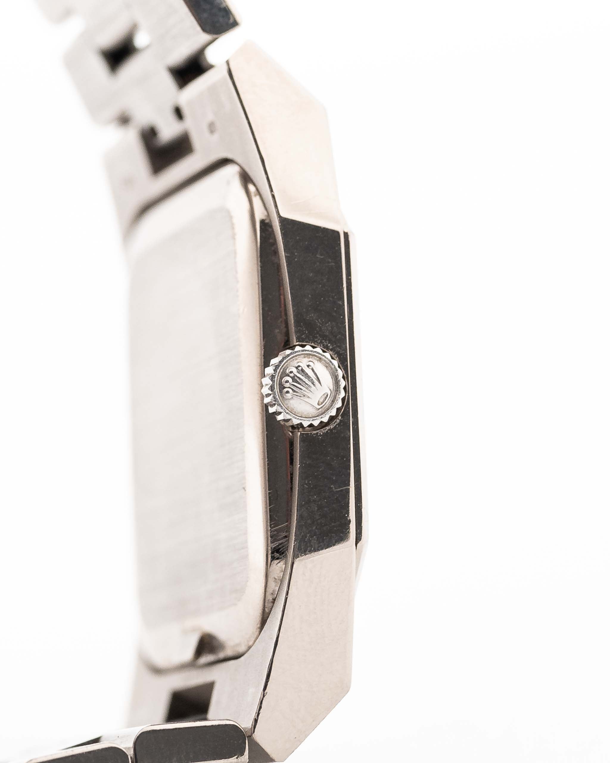 Royal Blue Moon Classic H67s Attraction View (7-A Quality)