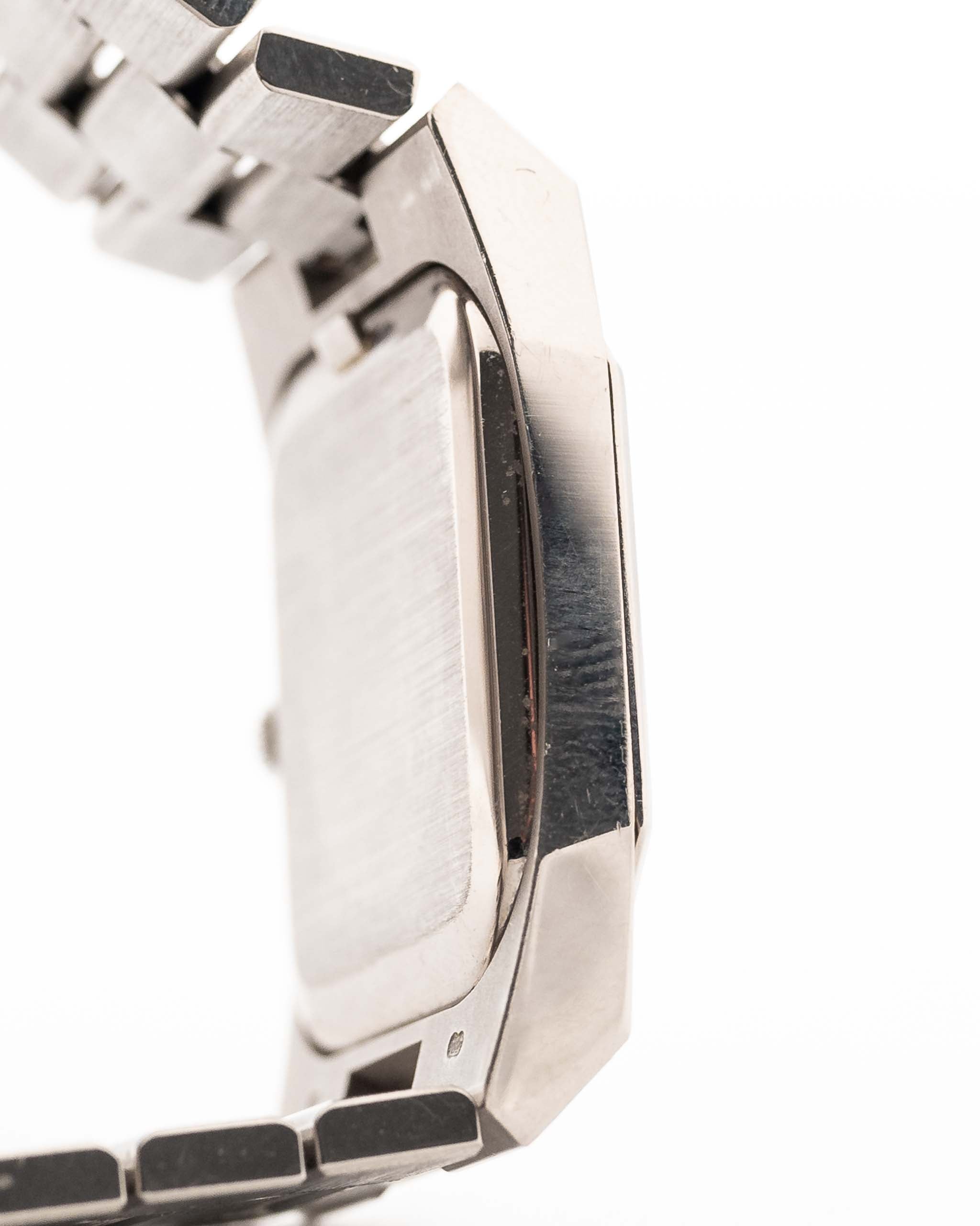 Royal Blue Moon Classic H67s Attraction View (7-A Quality)