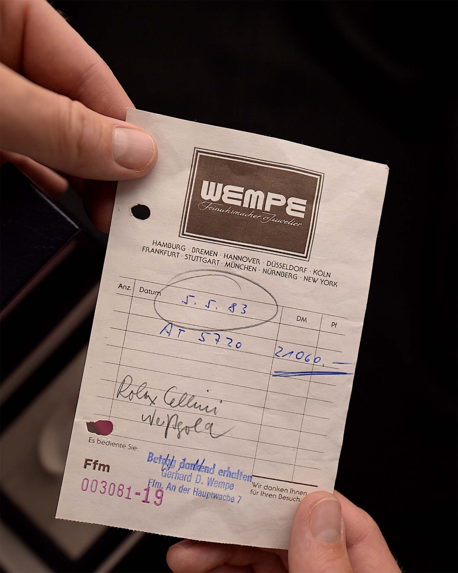 Royal Blue Moon Classic H67s Attraction View (7-A Quality)