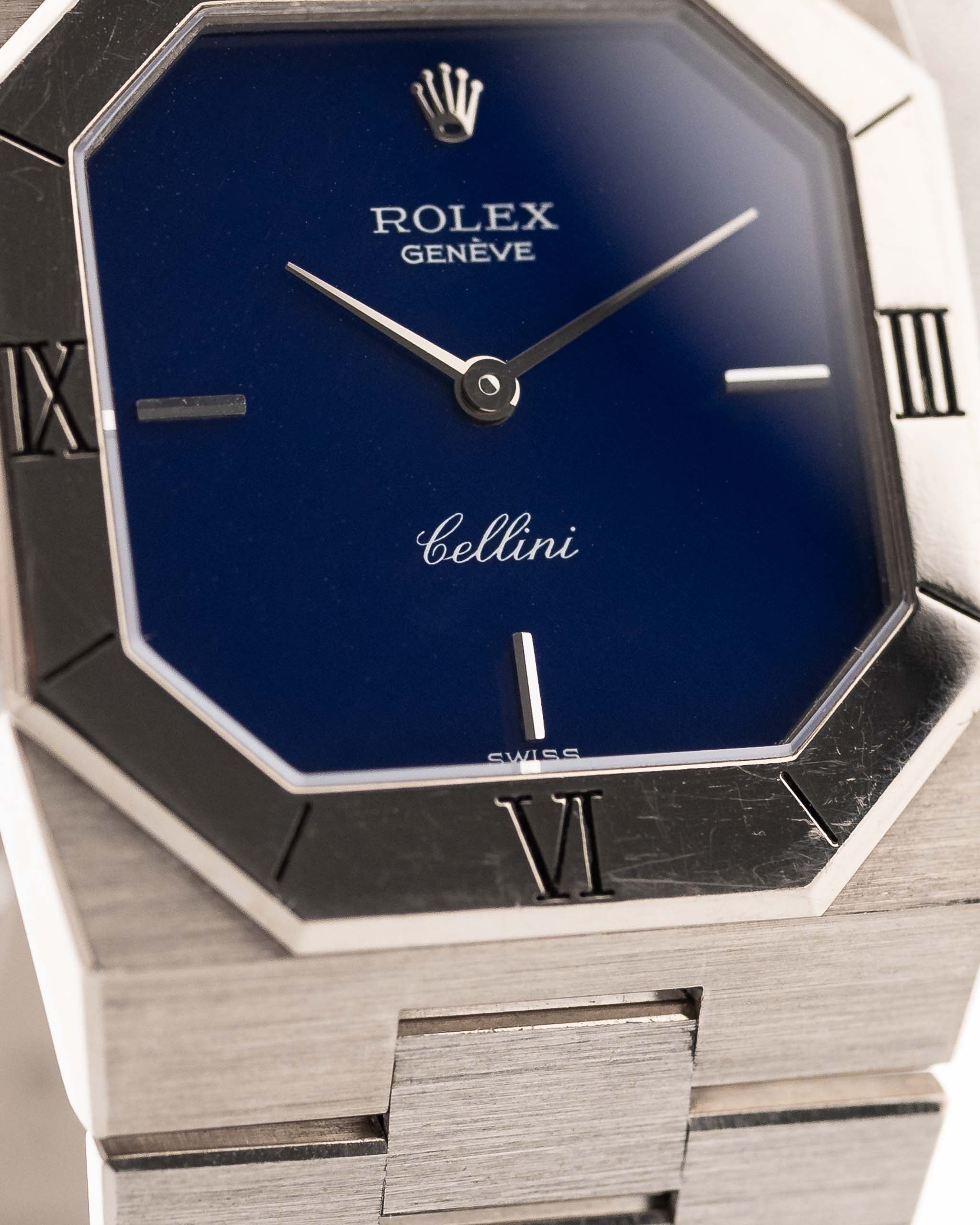 Royal Blue Moon Classic H67s Attraction View (7-A Quality)