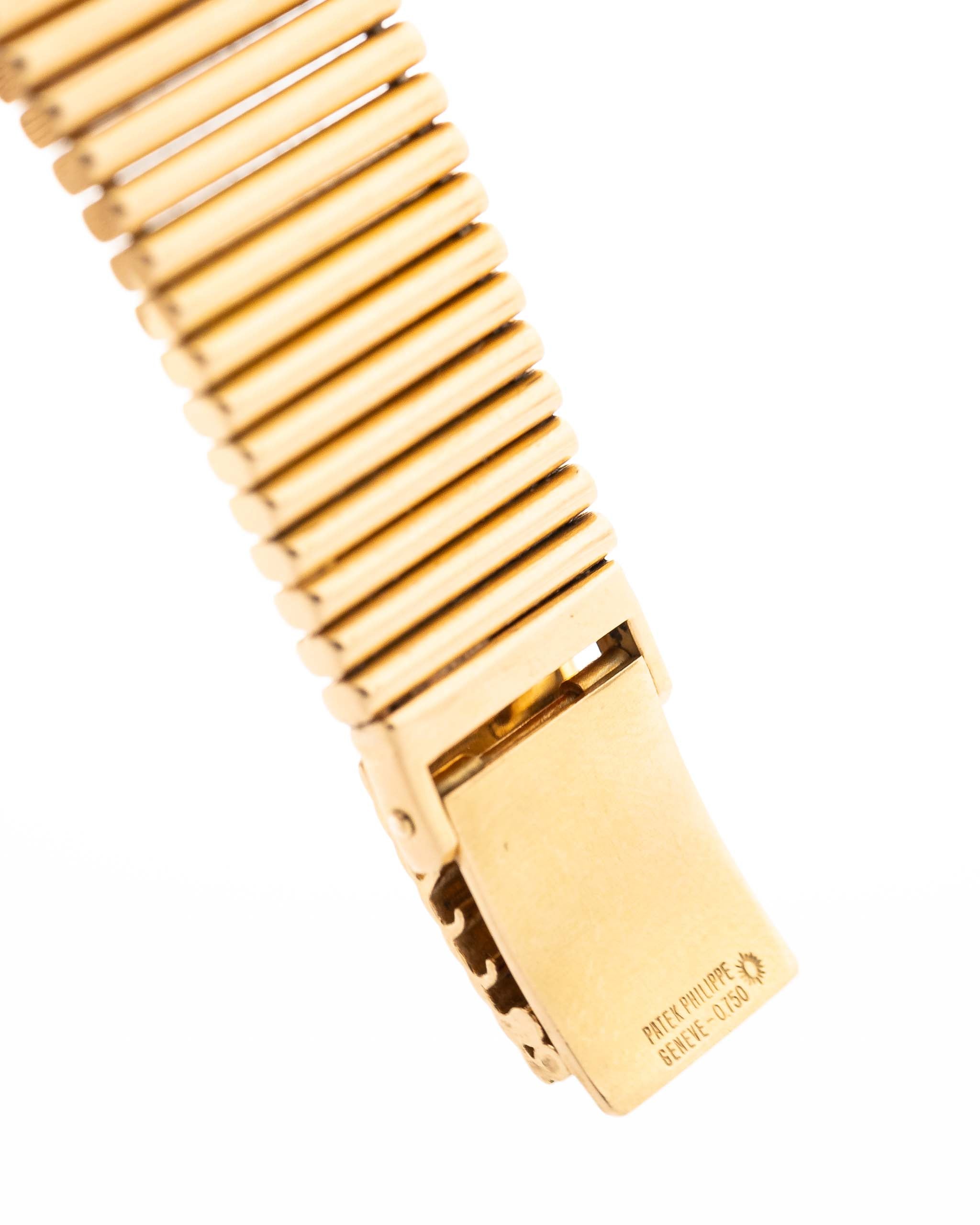 Patek-Philippe Royal Attractive Moon Phase G65s Classic Shield